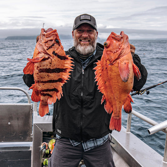 River Jacket in Black – water-resistant, wind-resistant, and breathable outerwear for all-weather performance