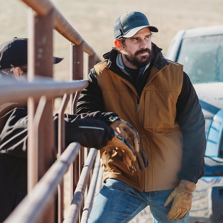 Rigor Vest – saddle – heavy-duty, abrasion-resistant, water-resistant, windproof, and heat-retaining for rugged outdoor use